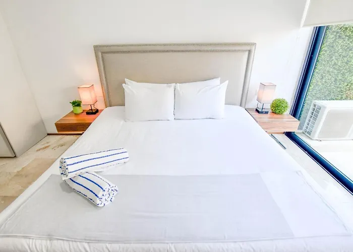 One Paralia By Casago Hotel